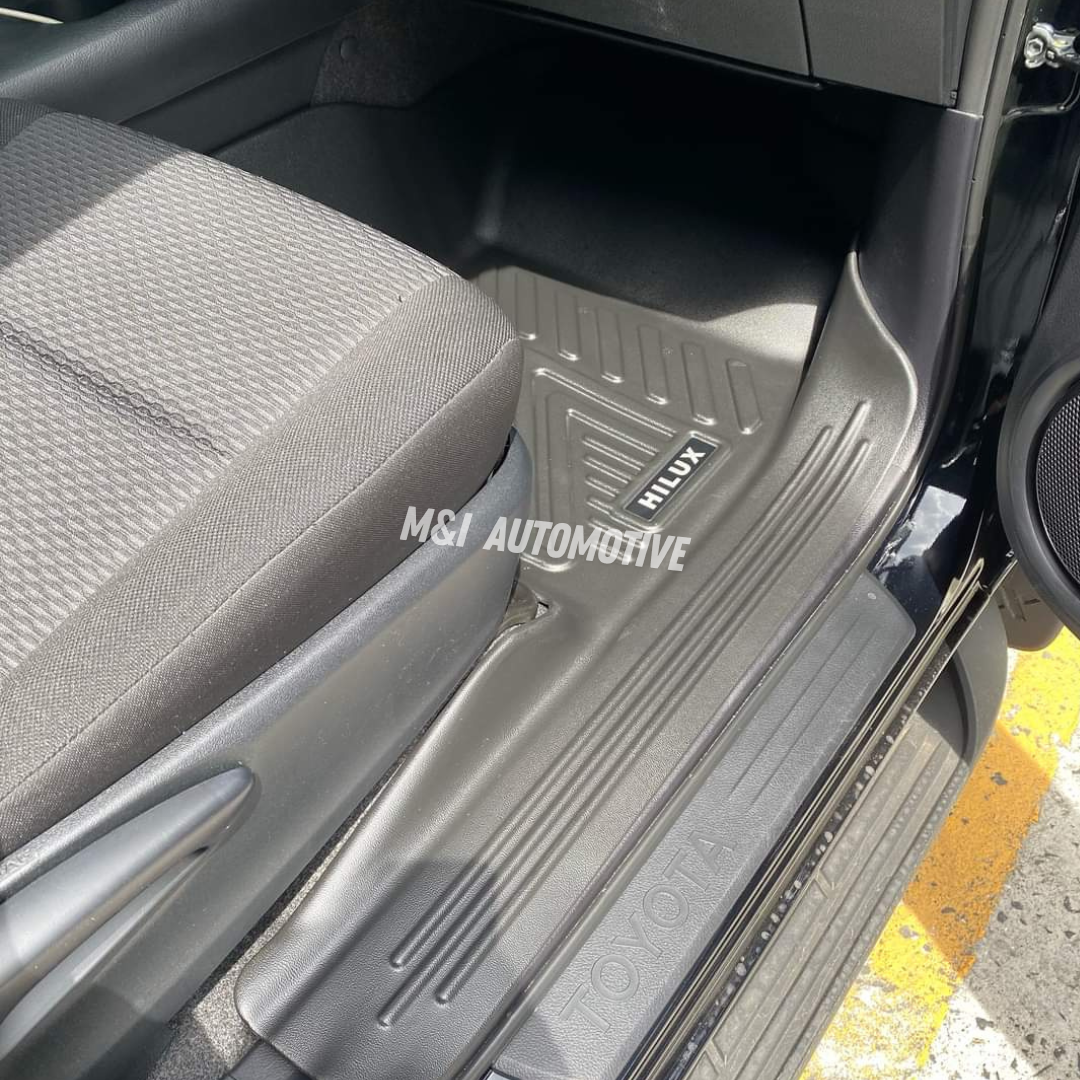 Pisos Bandeja 8D Toyota Hilux 2016-2026