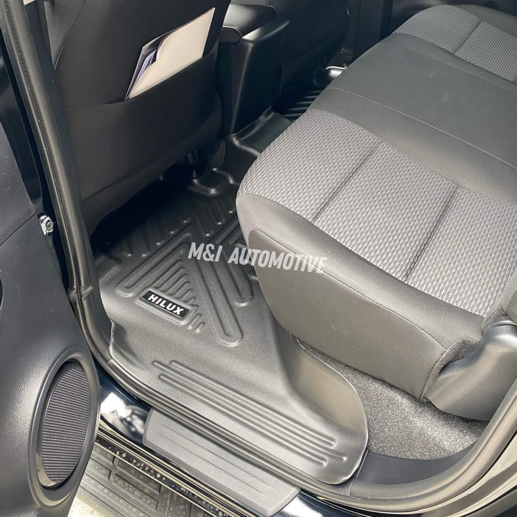 Pisos Bandeja 8D Toyota Hilux 2016-2026