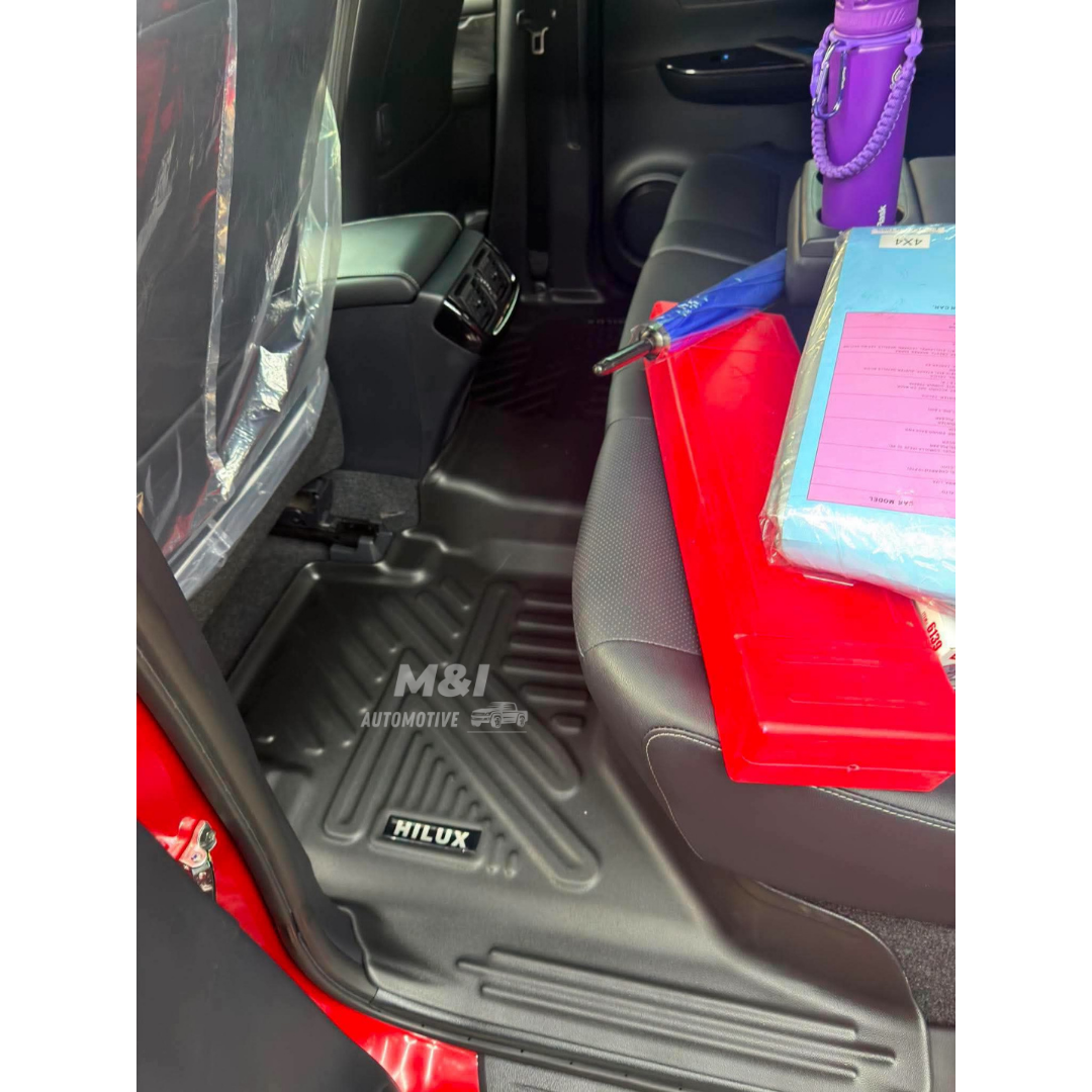 Pisos Bandeja 8D | Toyota Hilux 2016-2026